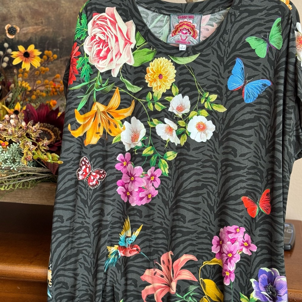 Johnny Was Blooming Breeze Floral Crew Neck Relaxed Knit Top - Picture 4 of 8